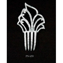 Peinecillo  fabricado en celuloide.